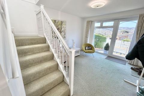 6 Bryn Eithin, Conwy, LL32 8LN
