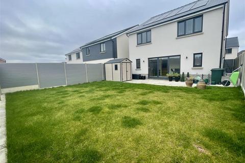 4 bedroom detached house for sale, Maes Y Teirw, Carmarthen