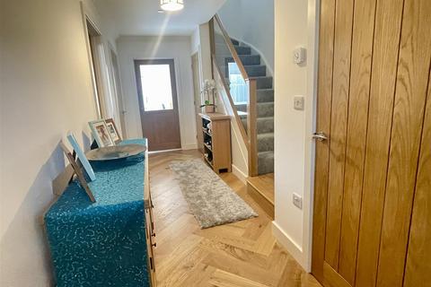 4 bedroom detached house for sale, Maes Y Teirw, Carmarthen