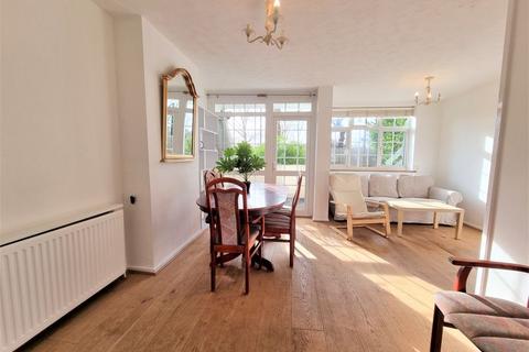 3 bedroom maisonette to rent, Stepney Green, Stepney E1
