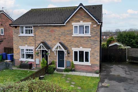 3 bedroom semi-detached house for sale, Skye Close, Heywood OL10 3NT