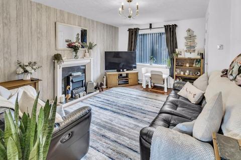 3 bedroom semi-detached house for sale, Skye Close, Heywood OL10 3NT
