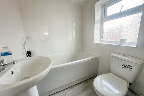 94 Brecon Drive, Bury, BL9 9LQ