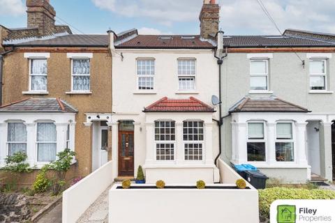 3 bedroom terraced house for sale, East Crescent, Enfield, EN1
