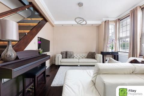 3 bedroom terraced house for sale, East Crescent, Enfield, EN1