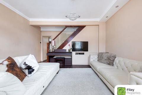 3 bedroom terraced house for sale, East Crescent, Enfield, EN1