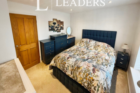 2 bedroom semi-detached house to rent, Rochester Court, Bourne, PE10