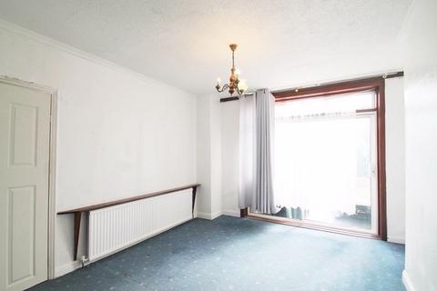 32 Park Mead, Harrow, HA2 8NQ