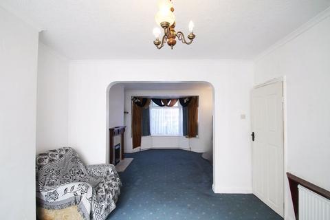 32 Park Mead, Harrow, HA2 8NQ
