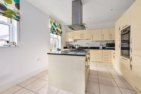 1 Eling Crescent, Sherfield On Loddon, Hook, RG27 0FJ