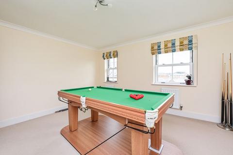 1 Eling Crescent, Sherfield On Loddon, Hook, RG27 0FJ