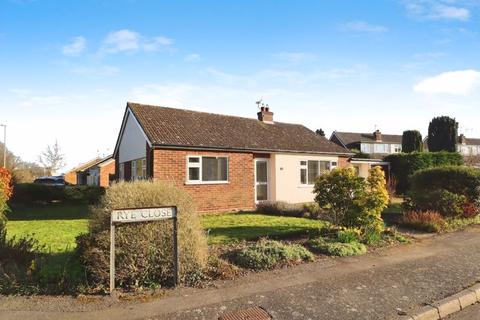 2 bedroom bungalow for sale, Rye Close, Brightlingsea, Colchester, CO7