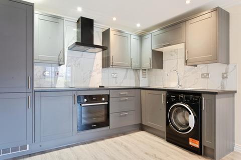 2 bedroom flat to rent, Hewetts Quay
