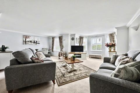 2 bedroom apartment for sale, Alumhurst Road, Bournemouth, Dorset, BH4