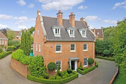 6 Greensleeves Drive, Warley, Brentwood, CM14 5WD