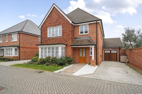 4 bedroom detached house for sale, The Willows, Fleet, Hampshire, GU51