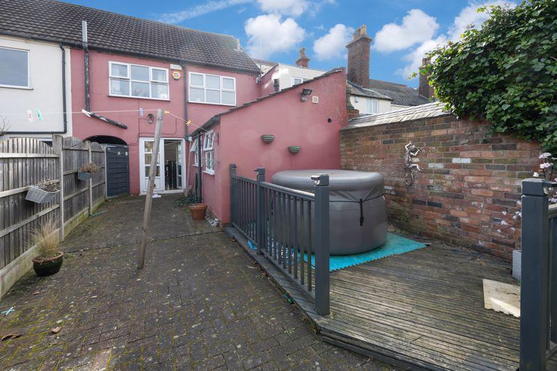 Rear garden...