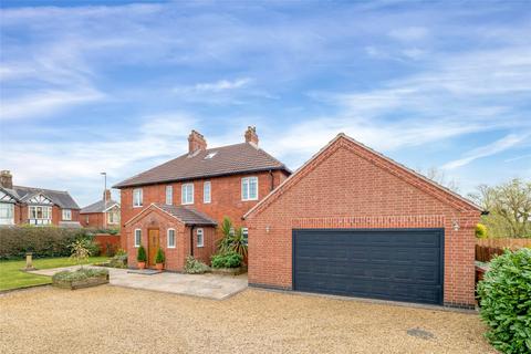 4 bedroom detached house for sale, Hamilton Drive, Melton Mowbray, Leicestershire