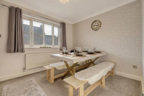 19 Froden Brook, Billericay, CM11 2TW