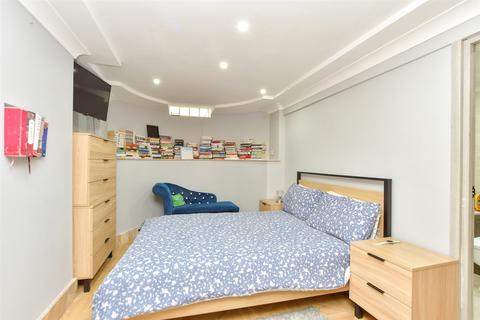 40 Sydney Road, Chatham, ME4 5PP