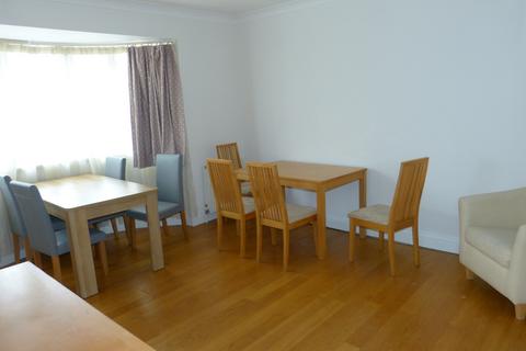 2 bedroom maisonette to rent, Woodville Road, London, NW11