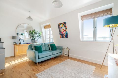 2 bedroom flat for sale, Nautilus, Worthing BN11
