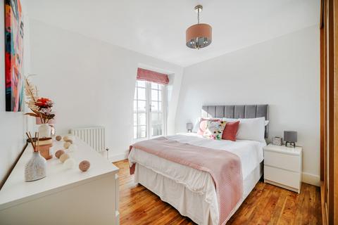 2 bedroom flat for sale, Nautilus, Worthing BN11