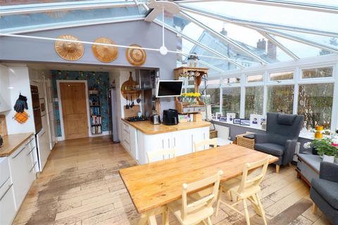 4 bedroom detached house for sale, Aldershot Road, Church Crookham GU52