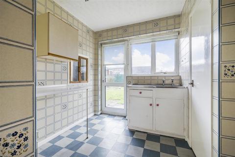 50 Beech Hill, Wellington, TA21 8ES