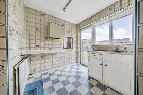 50 Beech Hill, Wellington, TA21 8ES