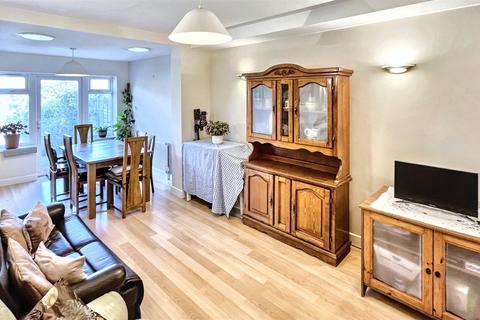 4 bedroom semi-detached house for sale, Green Road, Birmingham B28
