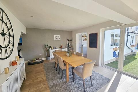 undefined, Southborough, Tunbridge Wells TN4