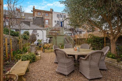 5 bedroom terraced house for sale, South Terrace, Littlehampton, West Sussex