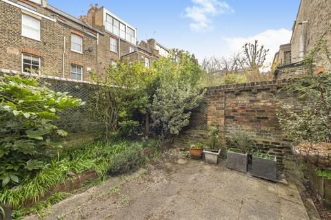 4 bedroom terraced house for sale, Avenell Road, London, N5