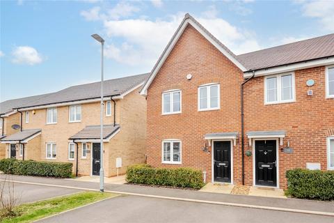 Hadrian Crescent, Leighton Buzzard LU7
