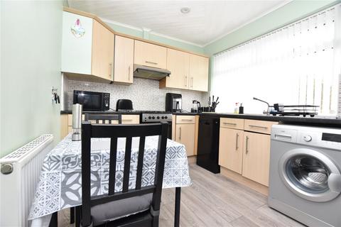 2 Asquith Drive, Morley, Leeds, LS27 9QG