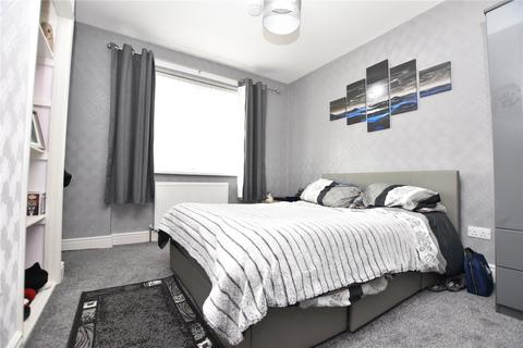 2 Asquith Drive, Morley, Leeds, LS27 9QG