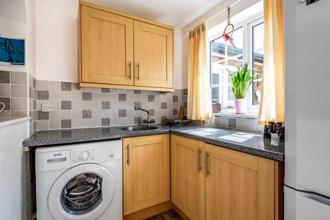4 Beech Close, Faringdon, SN7 7EN