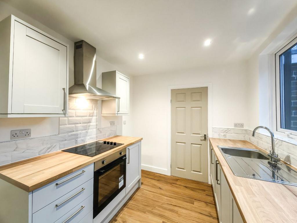 Kitchen Pic 2.