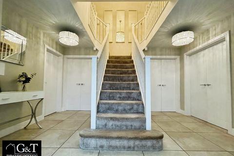 5 bedroom detached house for sale, Kingcup Fields, Droitwich