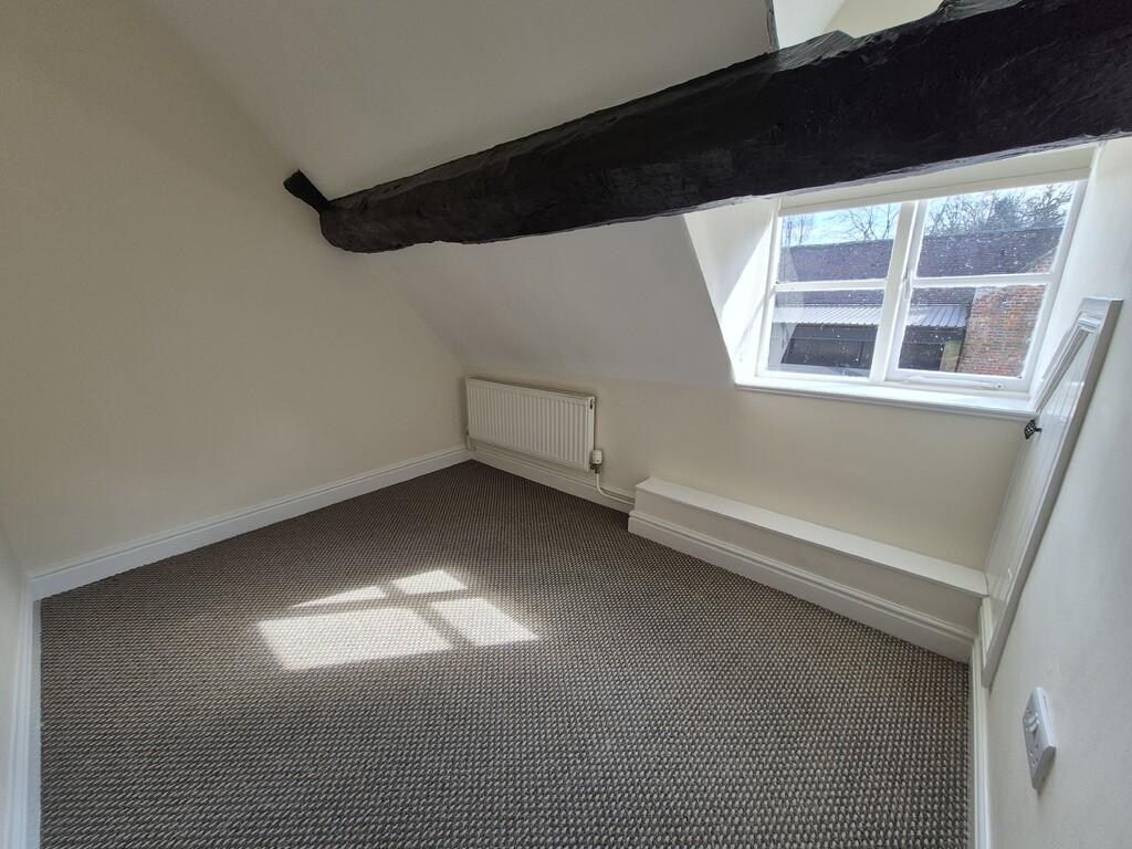 Snug room or office