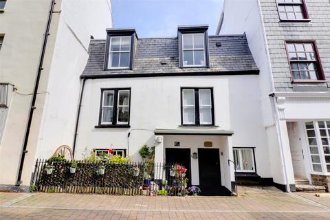 Fore Street, Ilfracombe, EX34