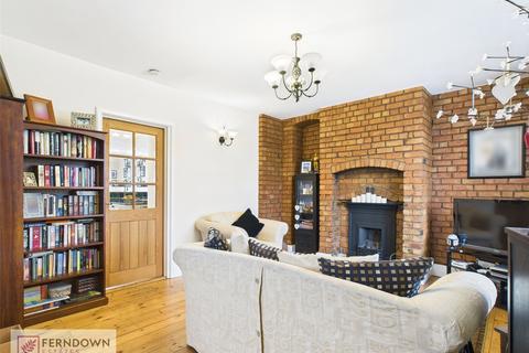 4 bedroom semi-detached house for sale, Chelmsley Lane, Marston Green, Birmingham, B37