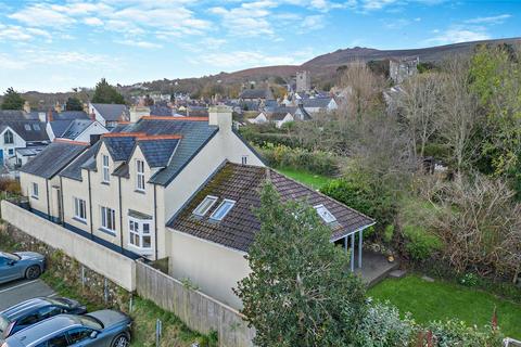 4 bedroom detached house for sale, Long Street, Newport, Pembrokeshire, SA42