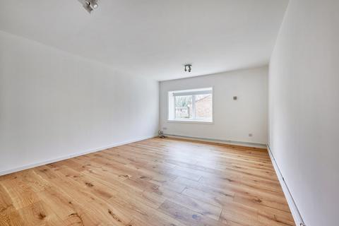 23 Grovelands, Park Street, St Albans, AL2 2TT