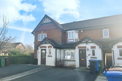 2 bedroom house to rent, Bloomfield Close, Cheadle SK8
