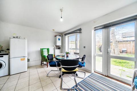 3 bedroom terraced house for sale, Ramones Terrace, Mitcham CR4