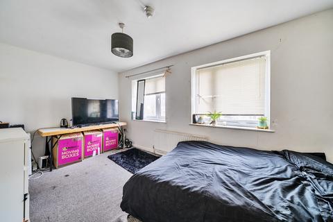 12 Ramones Terrace, Mitcham, CR4 1ZX