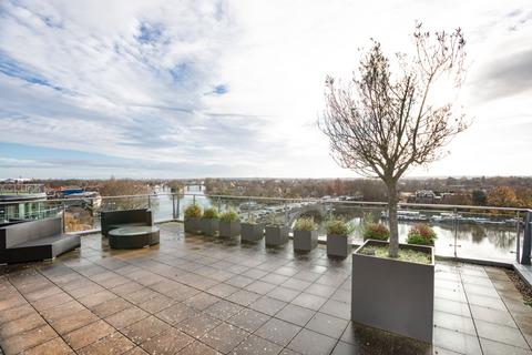 3 bedroom flat for sale, Belvedere House, Middlesex TW8