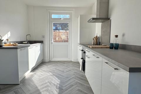 18 Darlinghurst Road, Folkestone, CT19 4PL